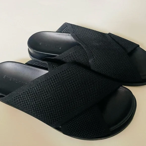 Everlane The ReKnit Form Crossover Sandal in Black - Picture 6 of 10